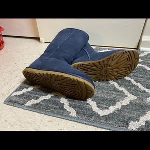 Blue jean color Uggs.  High boot